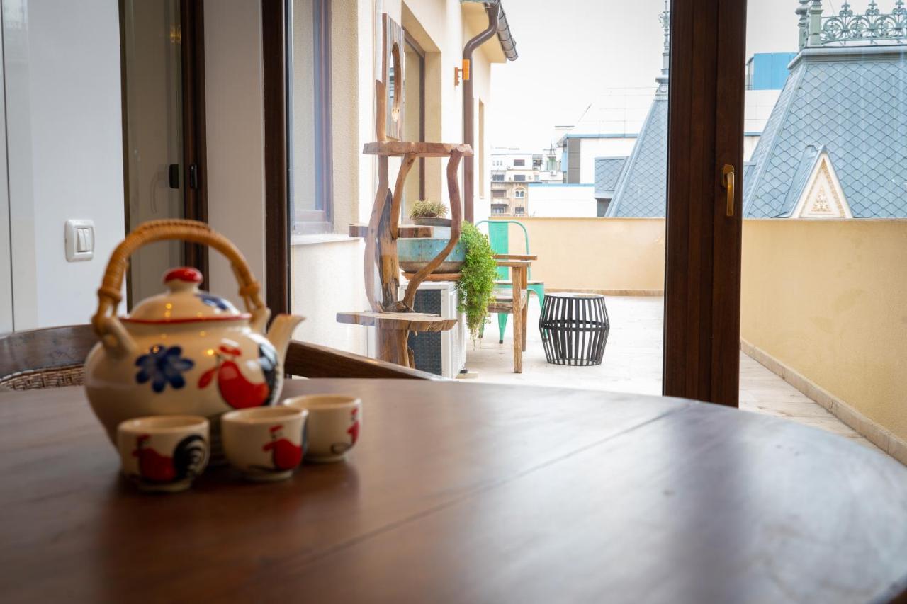 Theatre Rooftop Apartment With Patio Boekarest Buitenkant foto